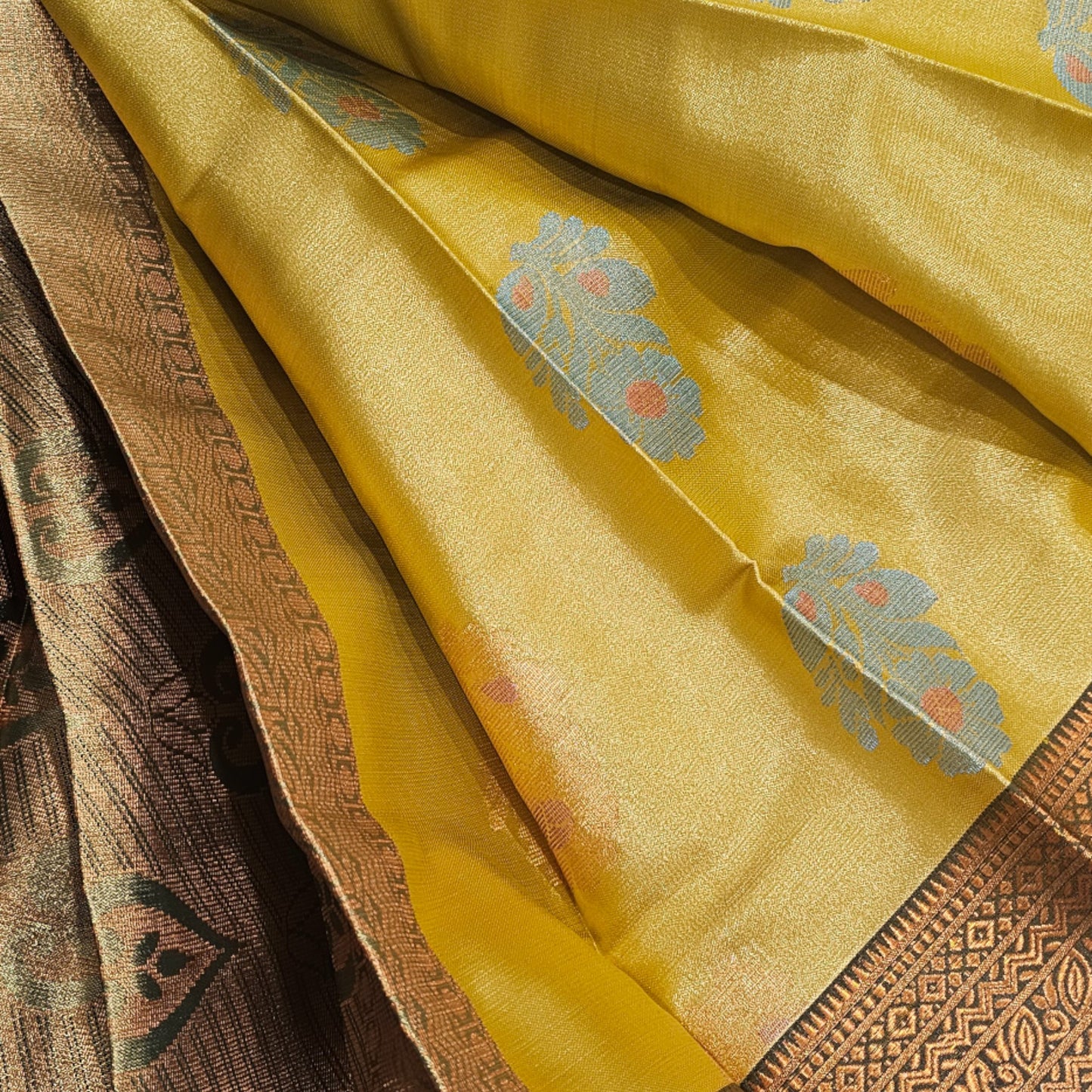 Golden Yellow Tissue Soft Silk Saree - A Luxurious Choice